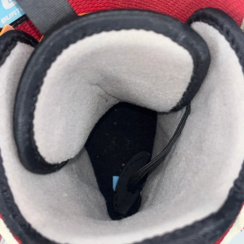 Burton freestyle snowboard